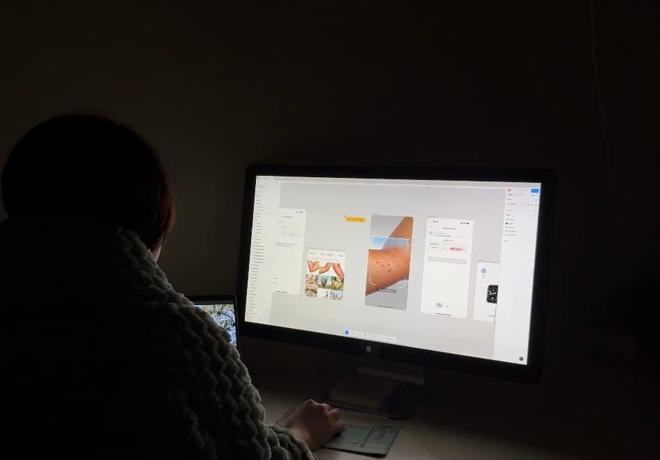 Jihyeon refining an interface in Figma